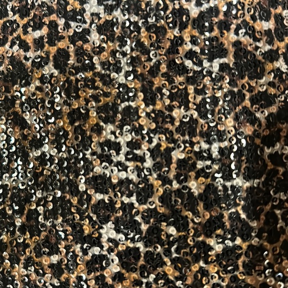 Leopard looking sequin cami with black lace - Picture 3 of 5